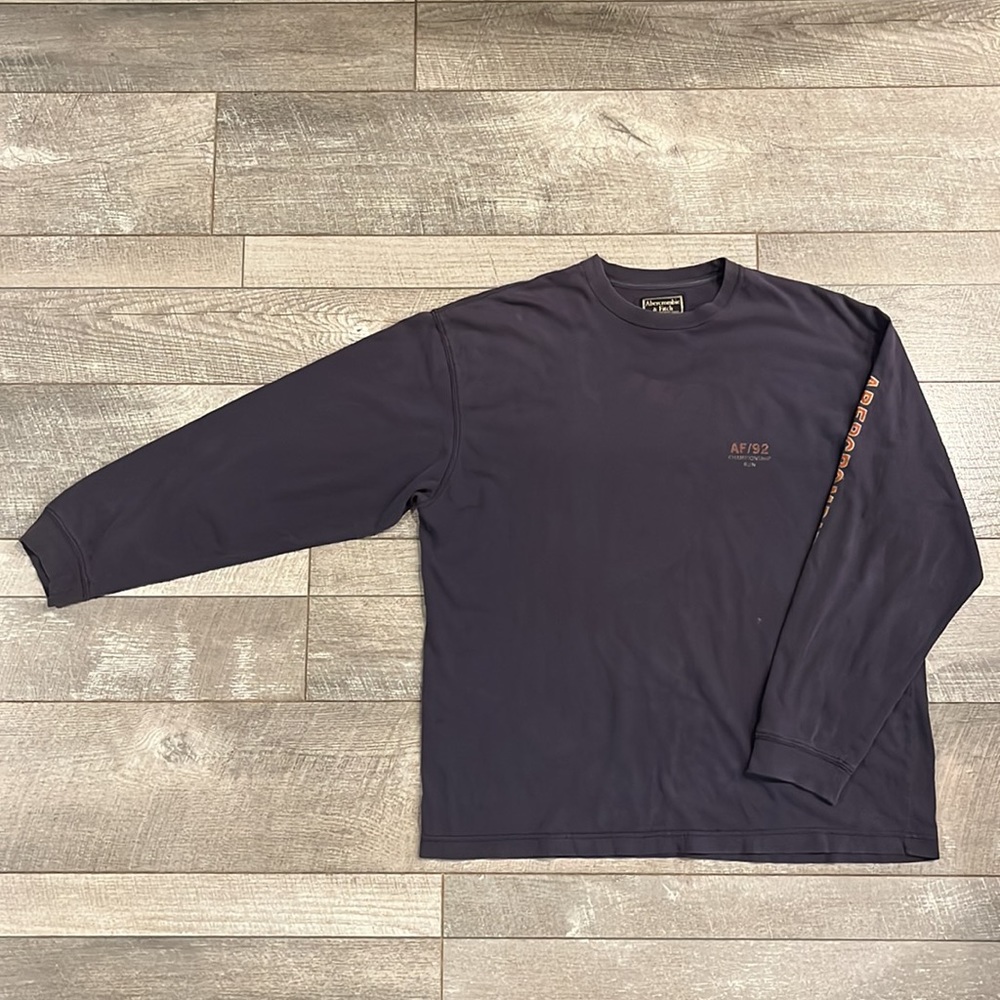 VINTAGE! Navy Blue Abercrombie and Fitch Men’s size Large long sleeved shirt
